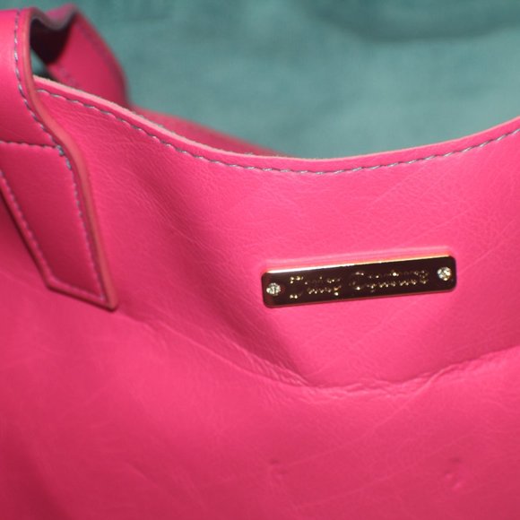 PINK REVERSIBLE JUICY COURTURE BAG - Picture 8 of 10